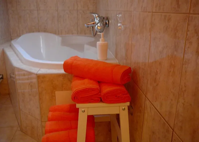 Patera * Unhošť